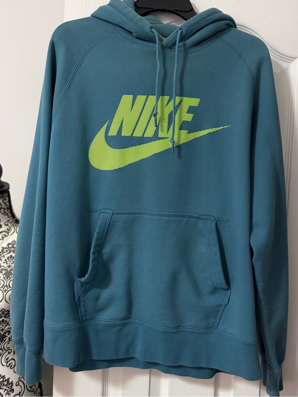 Nike Sportswear Club Men’s Fleece pullover hoodie